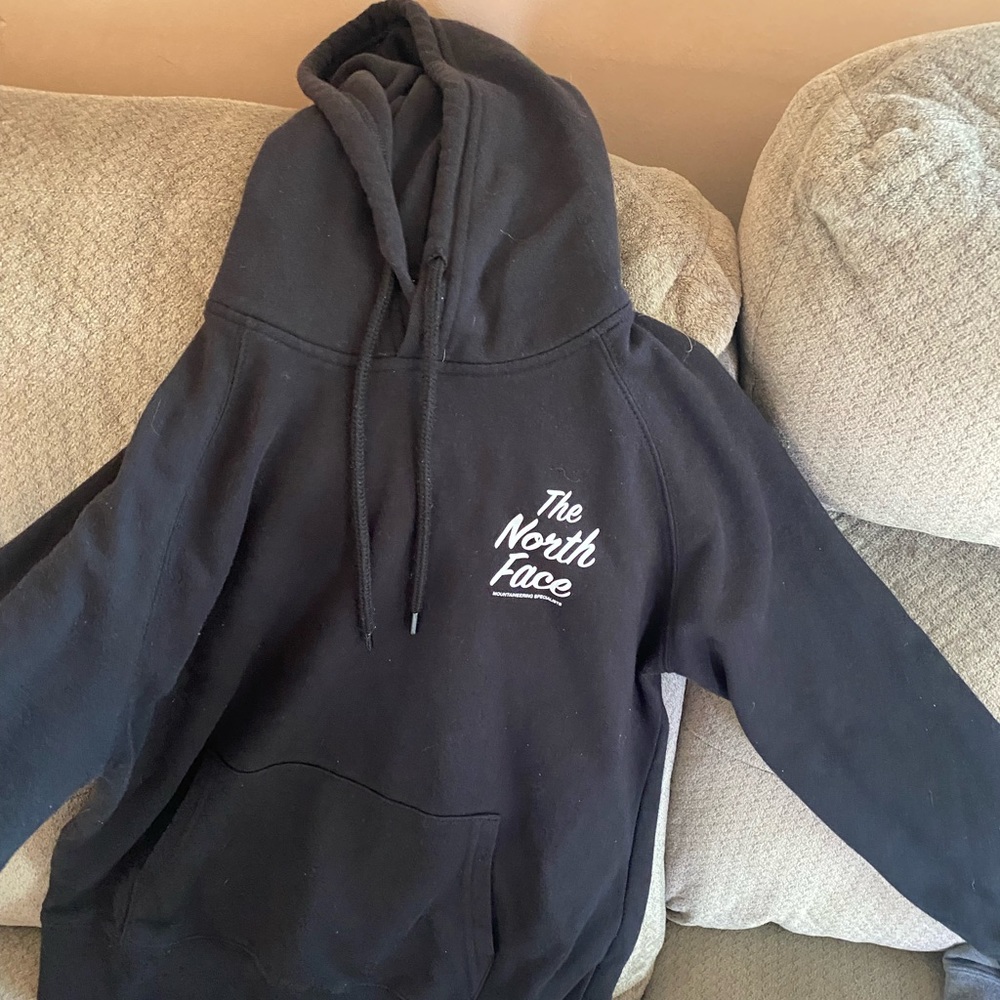 Northface  women’s hoodie size small